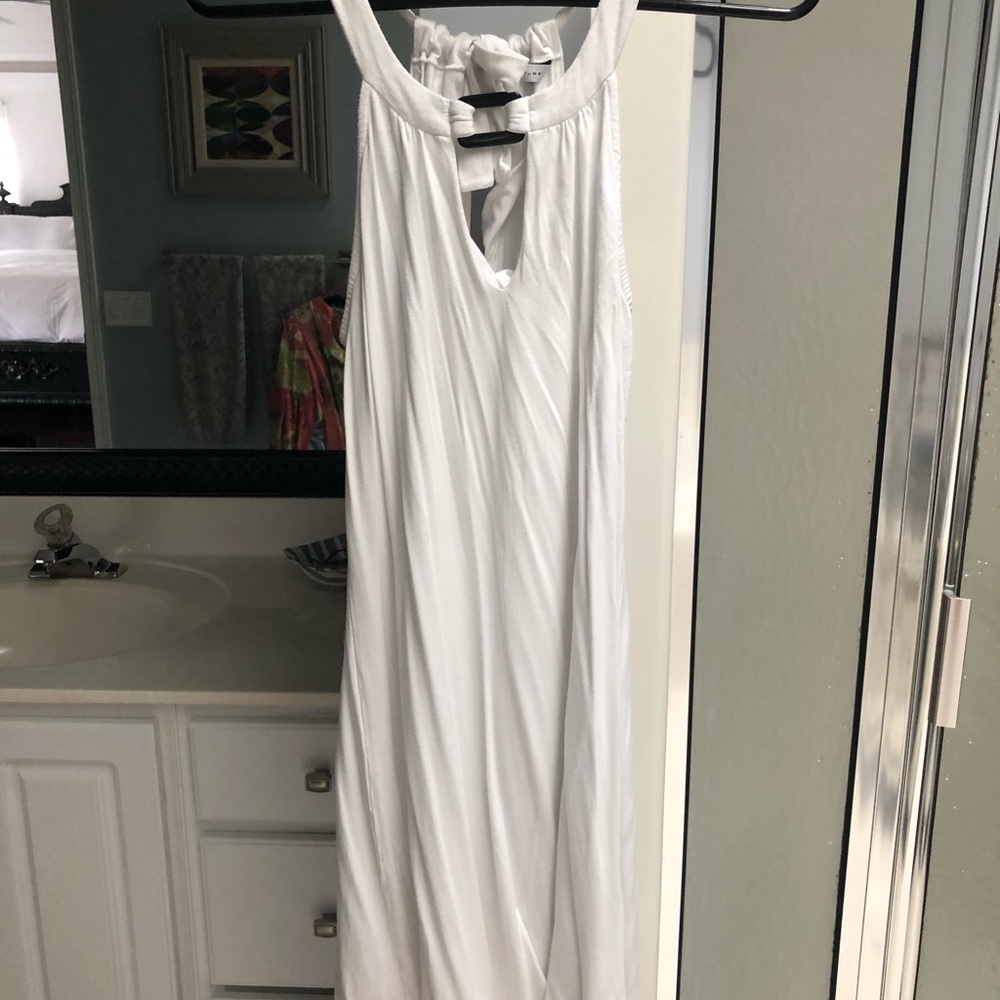Trina Turk White Dress/Coverup Size Medium